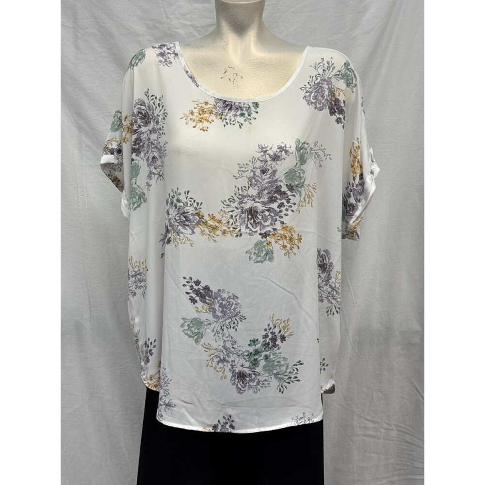 Maurices Womens Short Sleeve White Floral Zipper Back Blouse‎ Top Size XL Casual